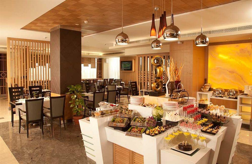 Radisson Blu Suites Gurgaon Exterior foto