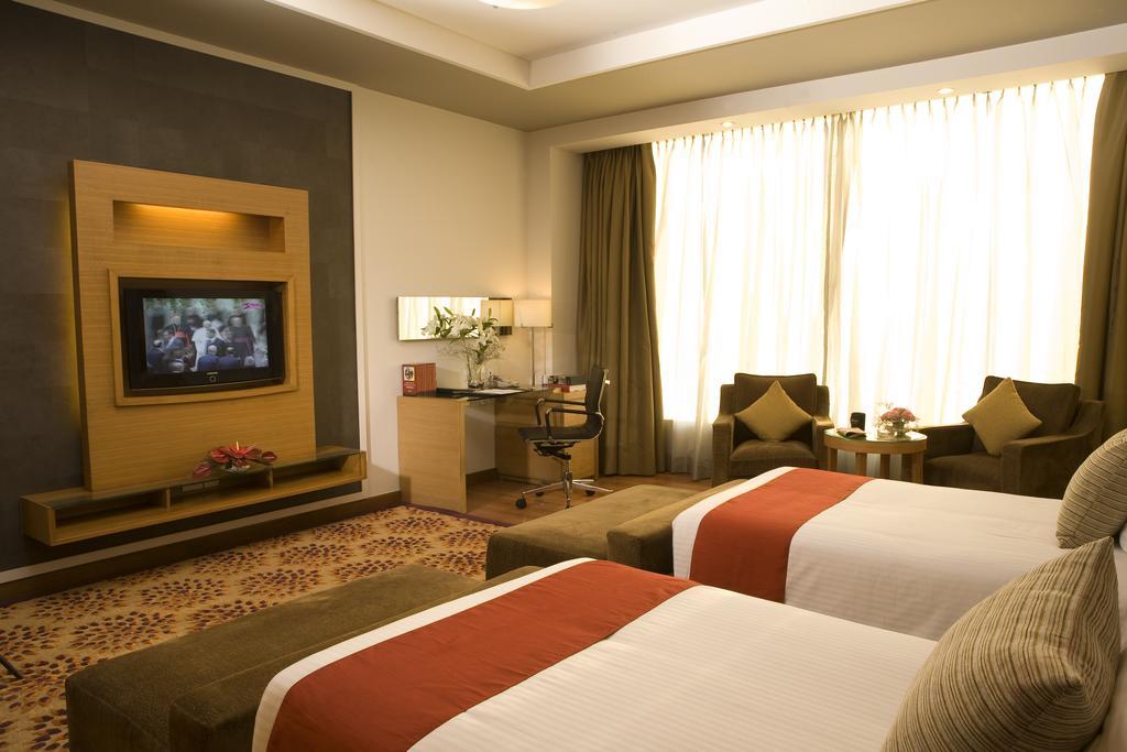 Radisson Blu Suites Gurgaon Exterior foto